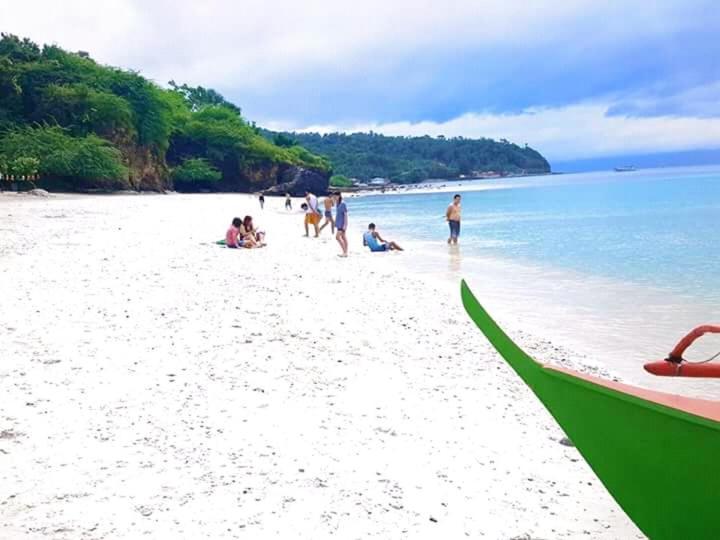 Sealovers' Place Masasa Beach Μπατάνγκας Εξωτερικό φωτογραφία
